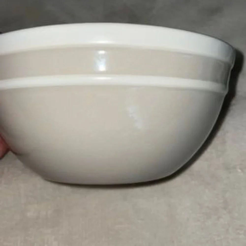 Kate Spade Scultped Stripe Bowls